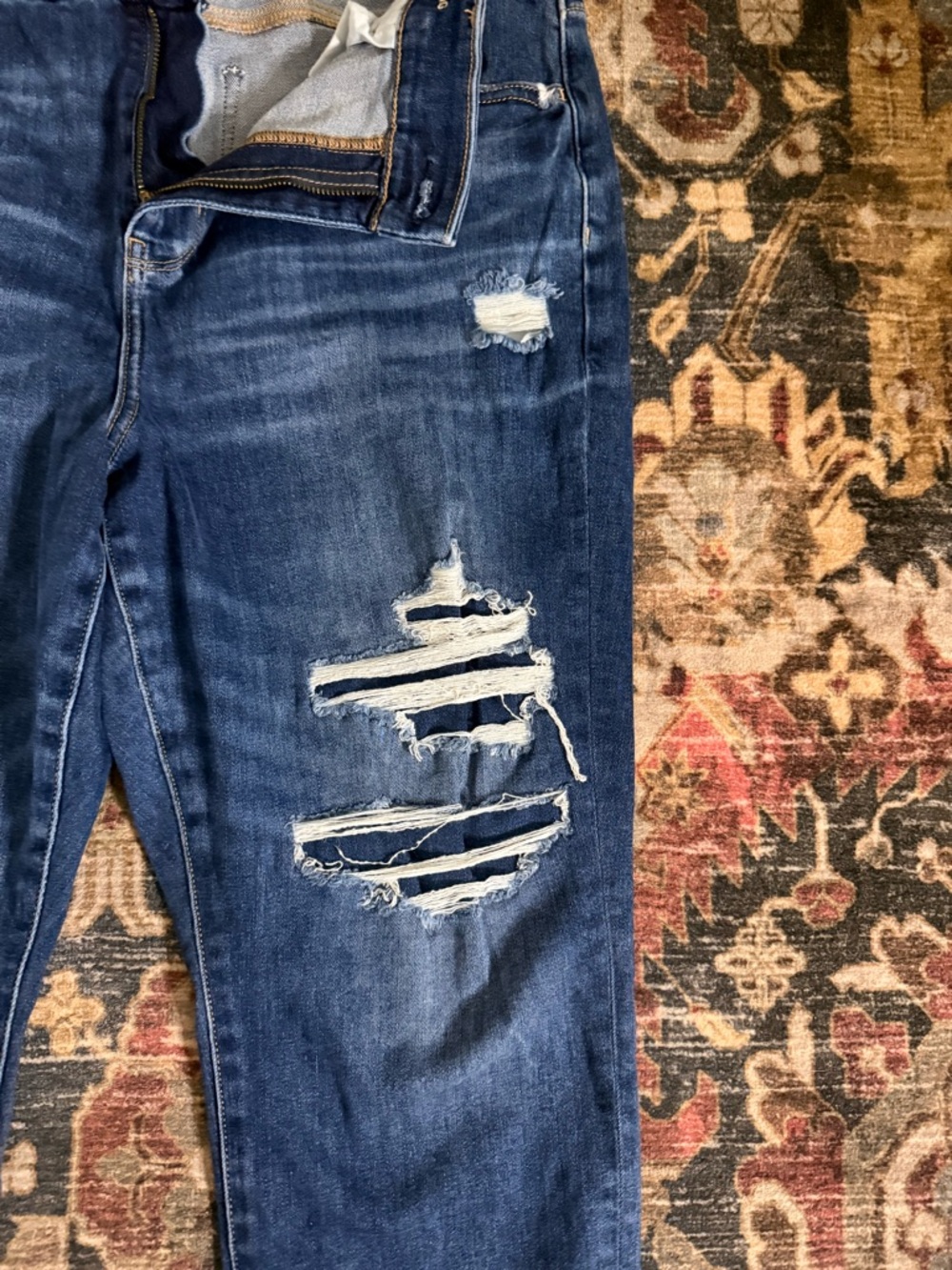 American Eagle Dark Wash Distressed Curvy Jegging - Picture 3 of 10